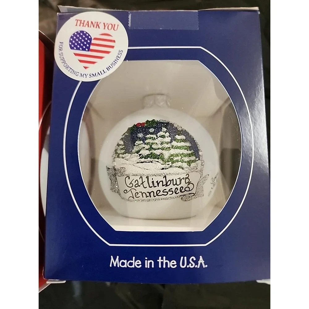 Heart Gifts by Teresa Gatlinburg TN Smoky Mountains Handpainted Ornaments Set 2